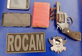 Suspeito de tráfico é preso após trocar tiros com a polícia, em Arapiraca