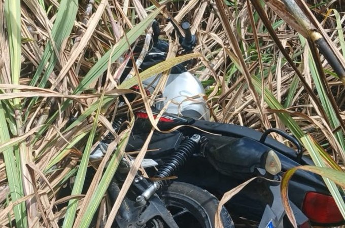 5º BPM recupera motocicleta furtada na porta de residência na parte alta de Maceió
