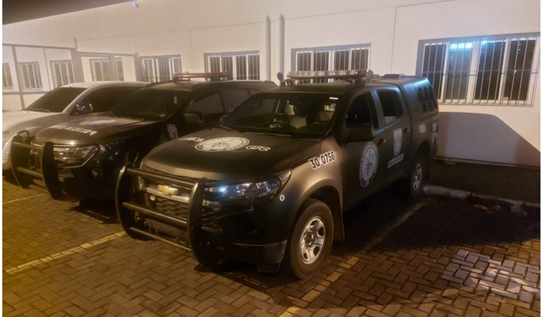 Grupo responsável por diversos crimes na Pajuçara, em Maceió, é alvo de operação que compre 18 mandados