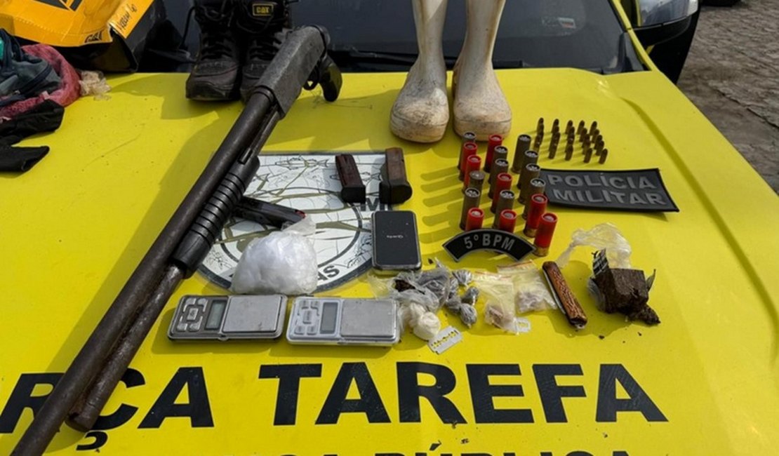 Suspeito de comandar ataques no Benedito Bentes é preso com armas e drogas em Maceió