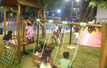 Luciano Barbosa entrega nova praça e Arapiraquinha no Jardim Esperança