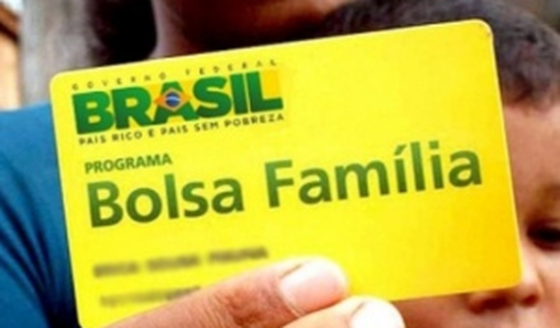 Aumenta procura pelo Bolsa Família em Alagoas após anúncio de reajuste