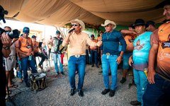 Cavalgada dos pais é recorde de público e animação em Traipu
