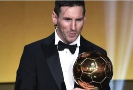 Messi é o grande vencedor e recebe 5ª Bola de Ouro da carreira