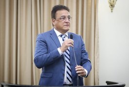 Galba Novaes reassume mandato de deputado estadual