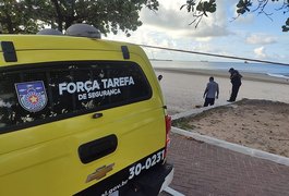 Polícia encontra cadáver com a cabeça esmagada em praia de Maceió