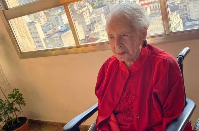 Aos 100 anos, morre Clara Charf, ativista alagoana e viúva de Marighella que lutou por paz e pelas mulheres