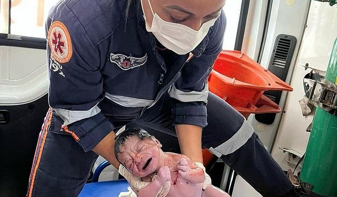 Bebê nasce dentro de ambulância do Samu em Maceió: 'Ocorrência mais linda', diz enfermeira