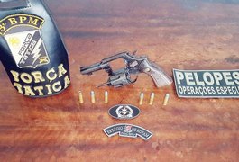 Pelopes e Força Tática prendem homem com arma em Limoeiro de Anadia