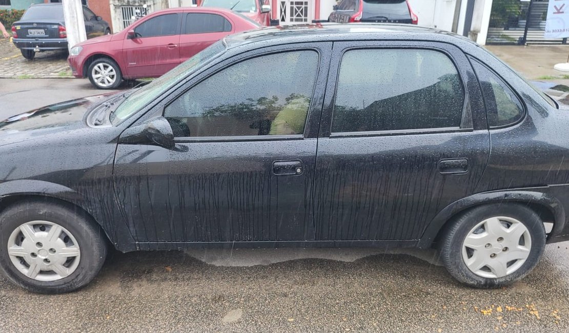 Motorista por aplicativo é encontrado morto dentro de veículo em Maceió