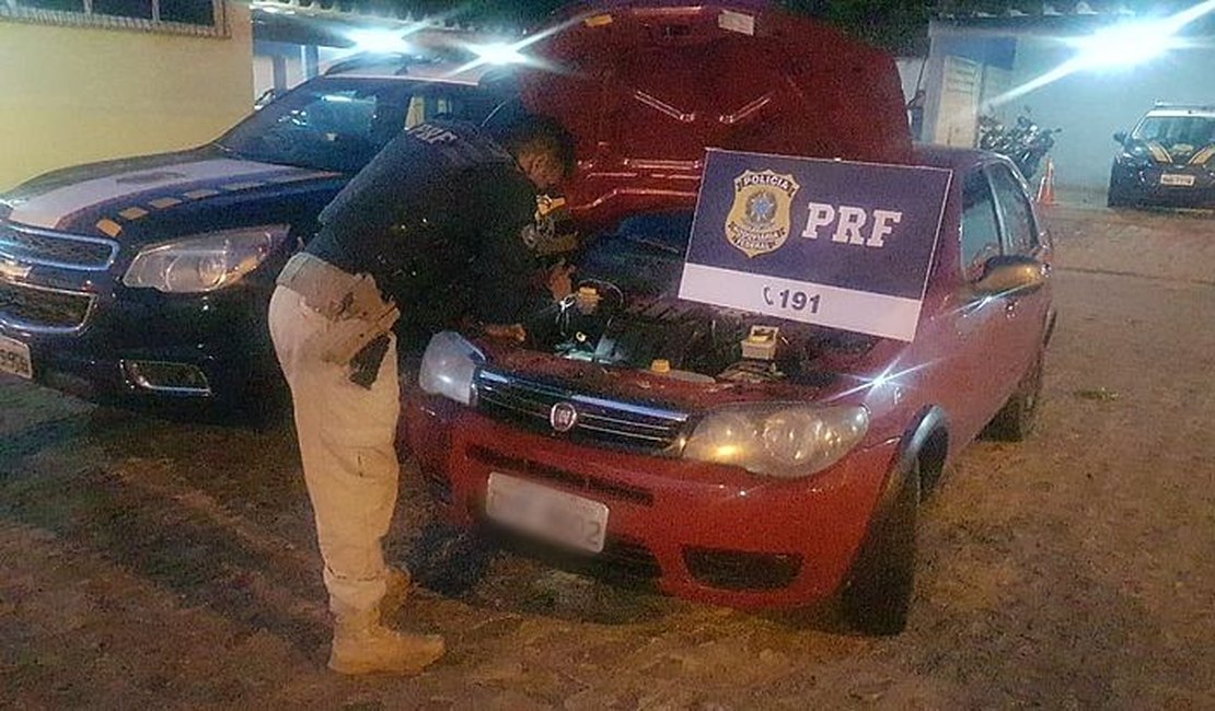 PRF prende homem com carro clonado e documento falso, no Agreste