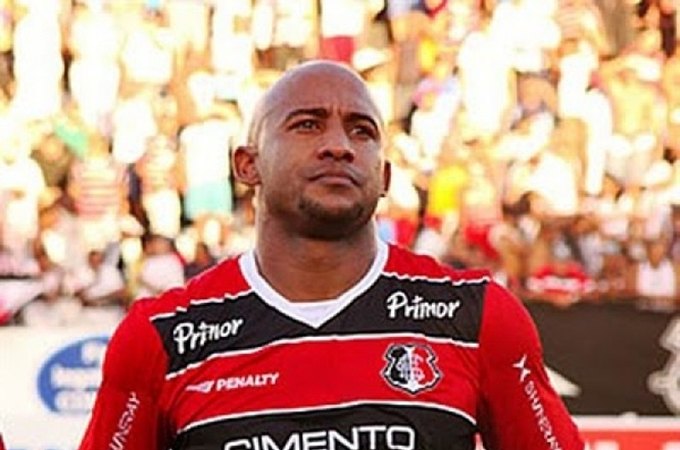 Brasão, ex-jogador do Santa Cruz, é morto a tiros em Santa Catarina