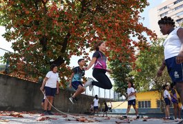 Dia das Crianças: psicopedagoga dá dicas de como escolher o presente e a brincadeira ideal por idade