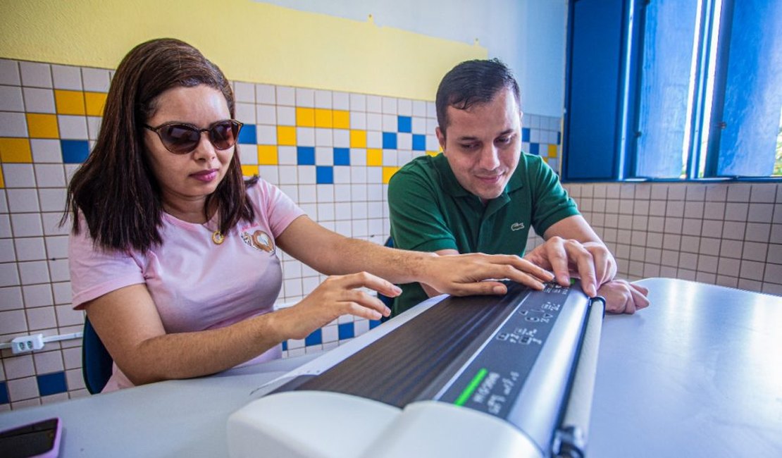 Livros ganham transcrição para o braile em Arapiraca