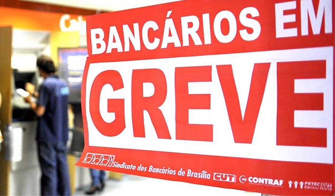 Bancários realizam assembleia e podem encerrar greve nesta segunda (26)