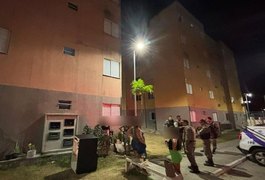 Após denúncia, homem é preso por perturbação do sossego alheio e violência doméstica, em Maceió