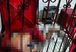Homem é morto com faca, garrafa quebrada e martelo após bebedeira, na parte alta de Maceió