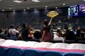 Projeto que proíbe mulheres trans de usar banheiros femininos é aprovado em 2ª votação pela Câmara de Teresina