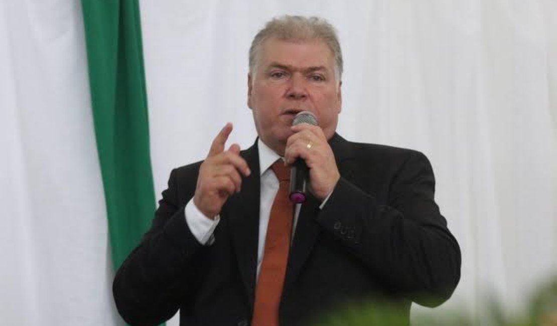 Prestes a perder o mandato por improbidade, Djalma Beltrão se mantém como pré-candidato em Piaçabuçu