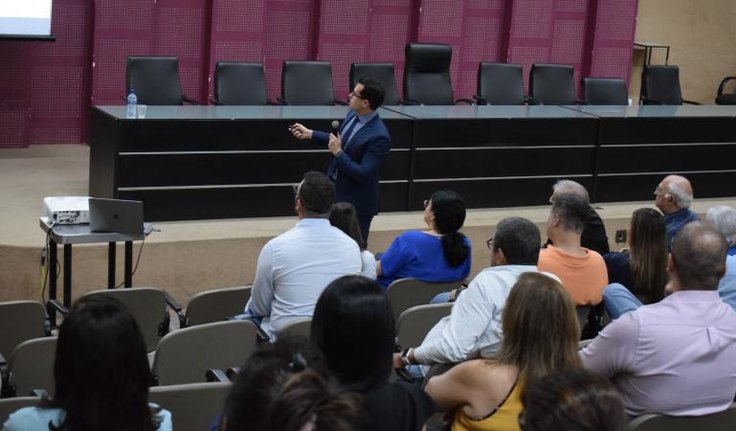 TCE/AL promove palestra para alerta sobre importância do diagnóstico precoce do câncer de próstata