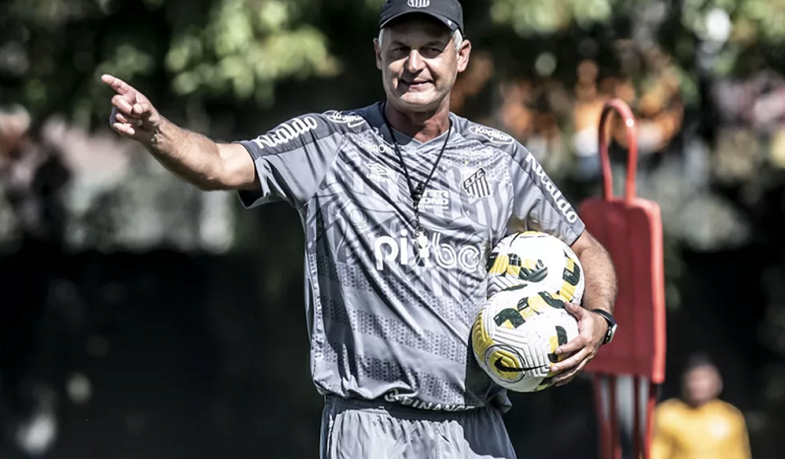 Avaí anuncia Lisca como novo treinador