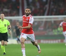 Thiago Maia leva prêmio Fair Play da Fifa por ajuda em enchentes no RS