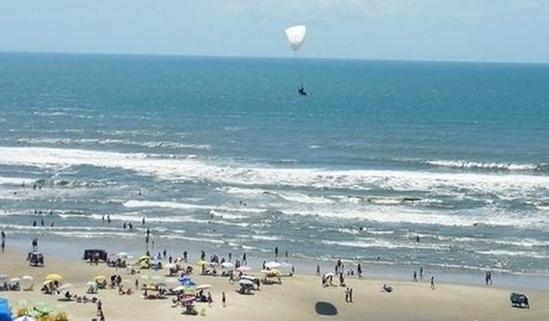 Homem é preso por molestar filha em praia lotada no RS