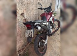 Motocicleta furtada é recuperada pela Polícia Militar em Arapiraca