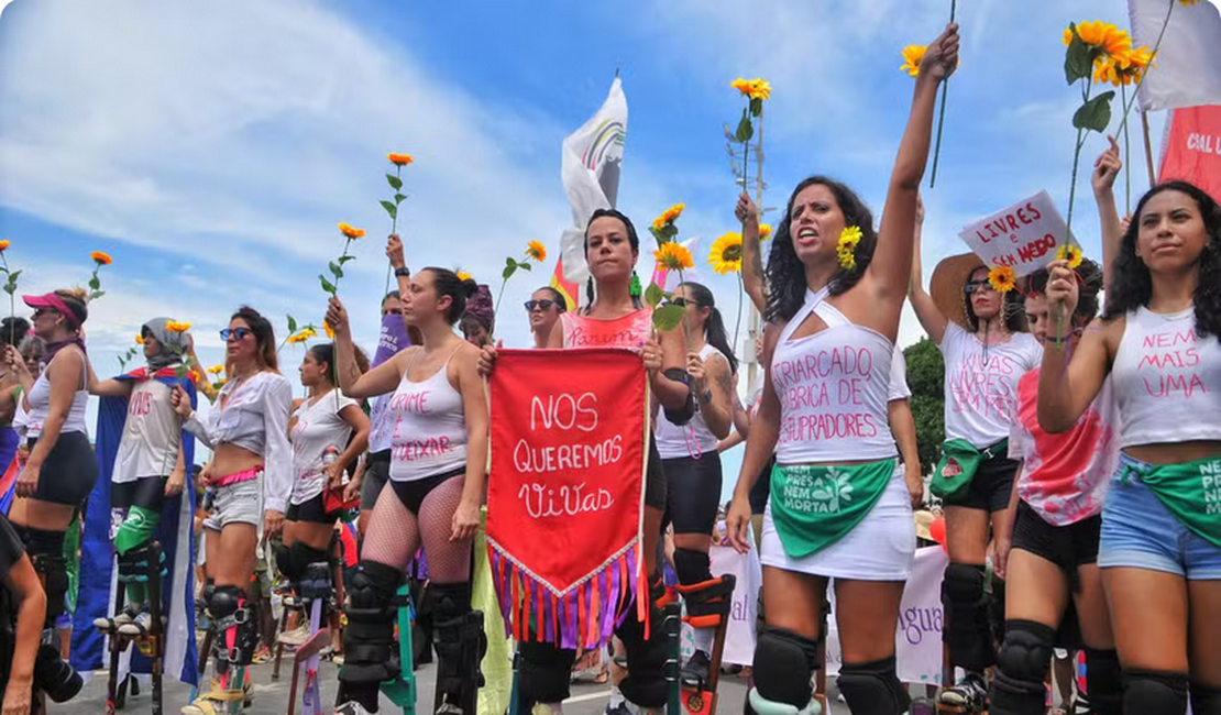 Cidades pelo Brasil têm atos pelo Dia da Mulher com protestos contra violência de gênero