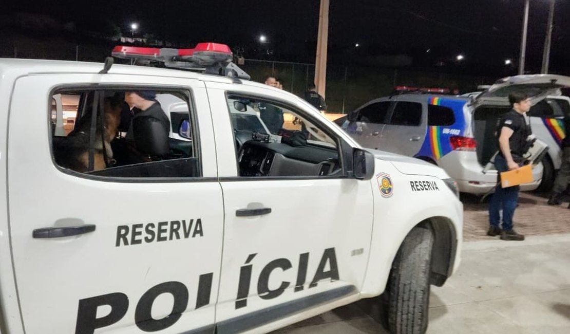 Mega operação policial prende 8 pessoas e apreende drogas e dinheiro no Agreste alagoano