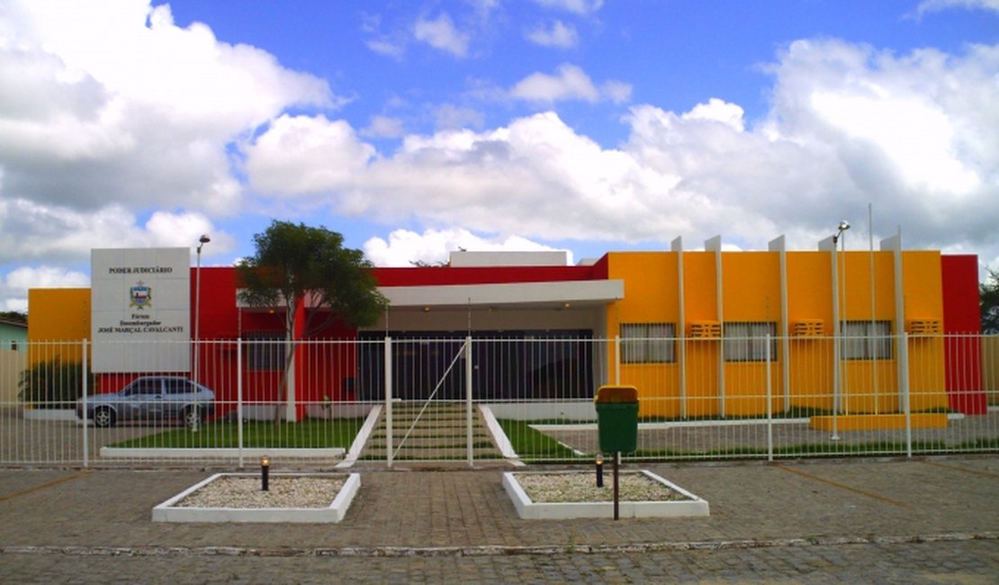 Através de denúncia vice-prefeito de Girau barra início da aração de terras