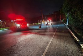 Condutor invade contramão e morre ao bater de frente com outra moto em Paripueira