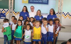 Prefeito entrega escola no Povoado Alazão