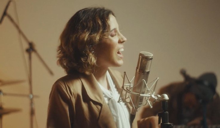 Conheça “Sessão Matiz”: Novo álbum da cantora alagoana LoreB