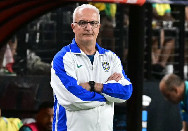 CBF convoca reunião para decidir futuro de Dorival Jr na Seleção Brasileira