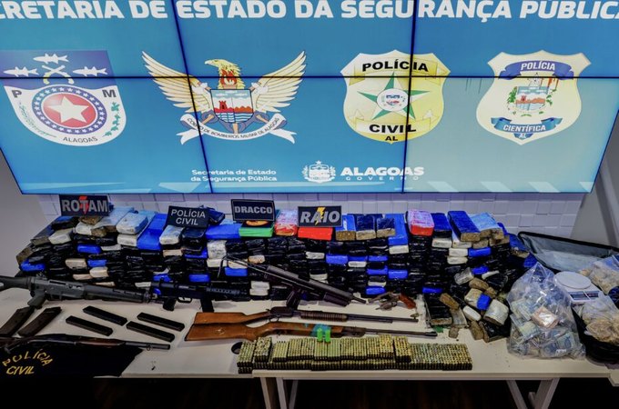 SSP/AL apresenta resultado de megaoperação que apreendeu drogas, armas e munições