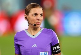 Fifa nomeia primeiro trio de arbitragem feminino em uma Copa masculina