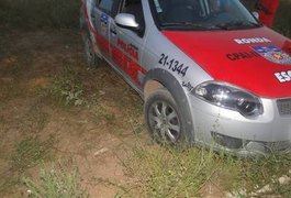 Bandidos encapuzados invadem casa, agridem moradores e fazem arrastão em Arapiraca