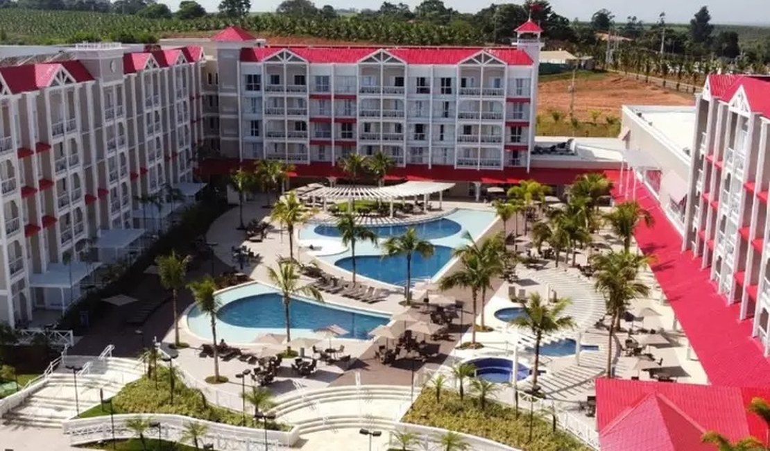 Hóspede morre engasgado com melancia em resort no interior de São Paulo