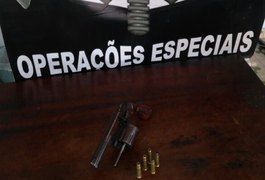 Homens são detidos com arma de fogo no bairro Brasília, em Arapiraca