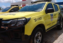 Suspeitos de roubo e tráfico são presos, após agressão de por populares em Arapiraca