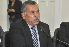 Tarcizo Freire solicita a construção de passarelas na rodovia AL 220