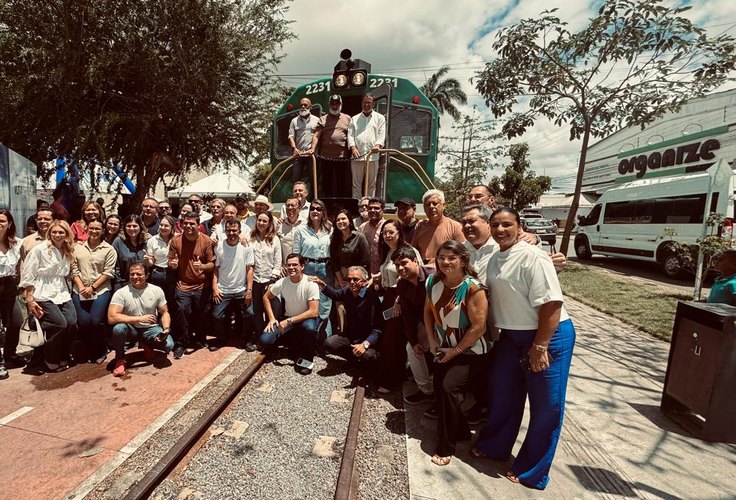 Ministro dos Transportes e prefeito de Arapiraca realizam etapa de teste do VLT de Arapiraca