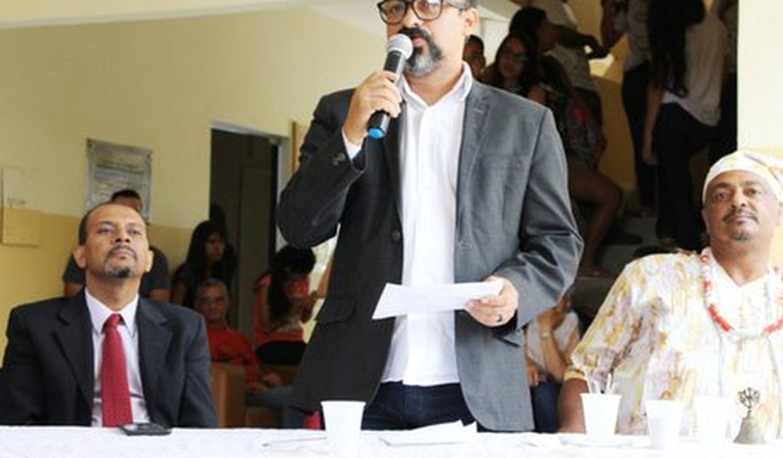 Ex-reitor da Uneal diz ter sido agredido durante evento pela democracia em Arapiraca