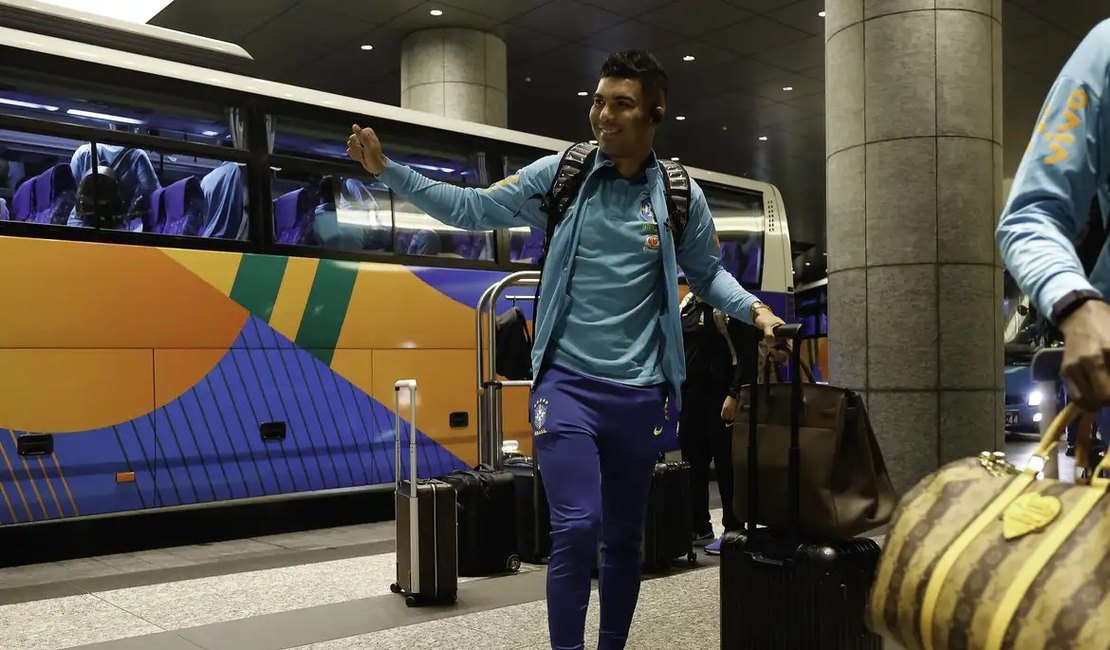 Seleção brasileira chega a Tóquio para amistoso contra Japão na terça