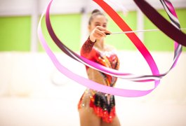 Estudantes participam de competição de ginástica rítmica em Arapiraca