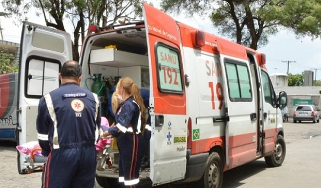 Motociclista fica ferido ao tentar desviar de caminhão no bairro Ouro Preto, em Arapiraca