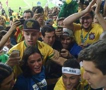 Neymar e Bruna Marquezine tiveram recaída em festa junina, diz jornal