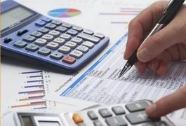 Percentual de brasileiros endividados atinge 82% em julho, novo recorde, mostra pesquisa