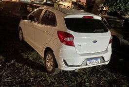 IC de Arapiraca pericia carro utilizado por assassinos de funcionário de loja de carros